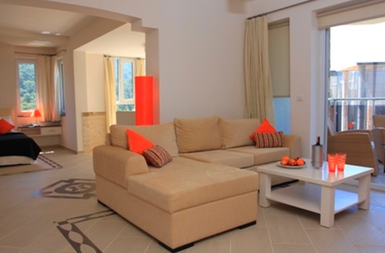 cheap resort hotels to Spend holiday with family