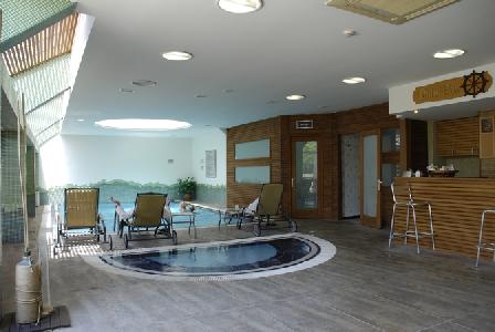 cheap resort hotels to Spend holiday with family