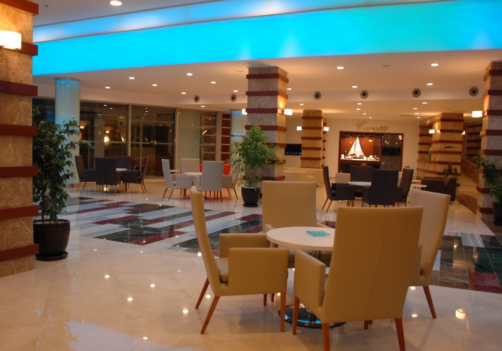 cheap resort hotels to Spend holiday with family