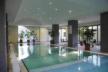 cheap resort hotels to Spend holiday with family