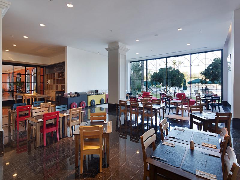 cheap resort hotels to Spend holiday with family