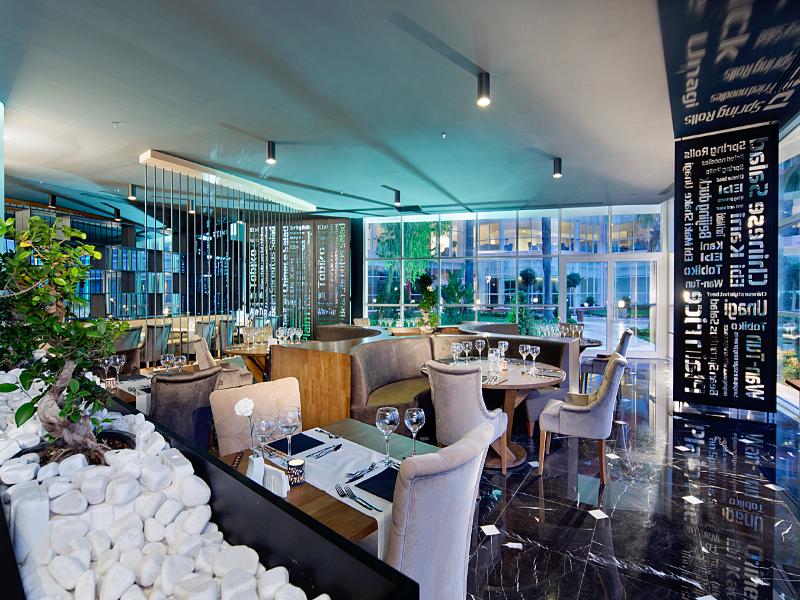 cheap resort hotels to Spend holiday with family