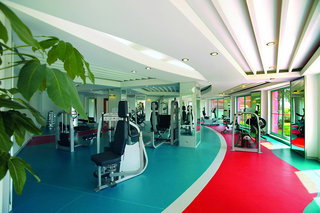 cheap resort hotels to Spend holiday with family