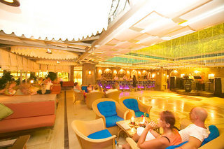 cheap resort hotels to Spend holiday with family