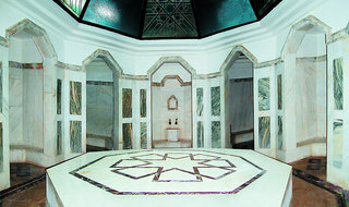 cheap resort hotels to Spend holiday with family