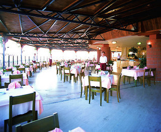 cheap resort hotels to Spend holiday with family