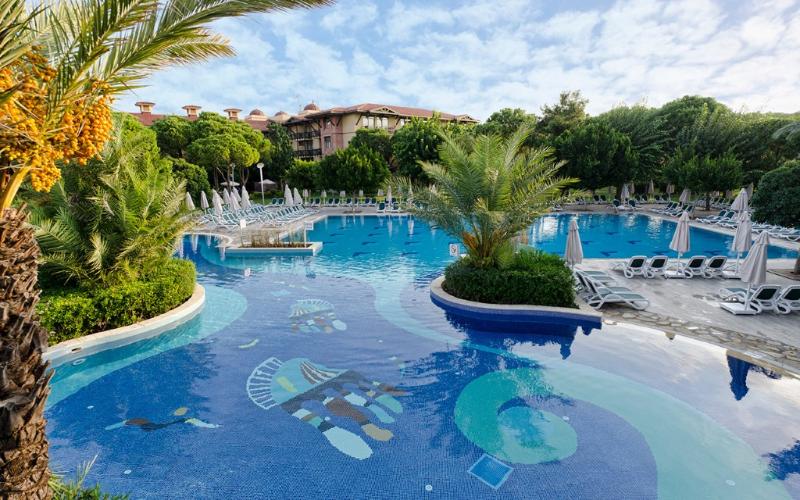 cheap resort hotels in Turkey to Spend holiday with family