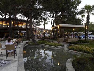 cheap resort hotels to Spend holiday with family