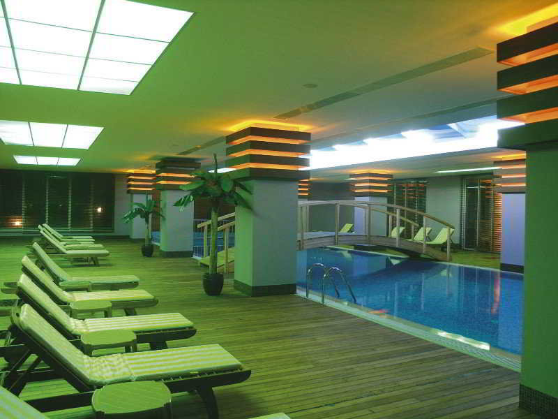 cheap resort hotels to Spend holiday with family