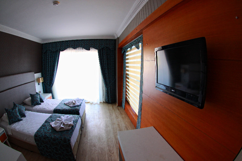 cheap resort hotels to Spend holiday with family