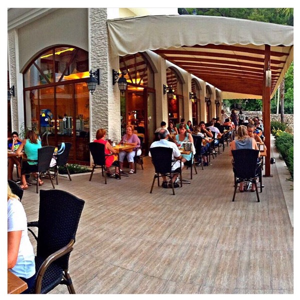 cheap resort hotels to Spend holiday with family