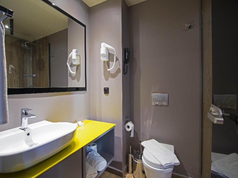 cheap resort hotels in Turkey to Spend holiday with family