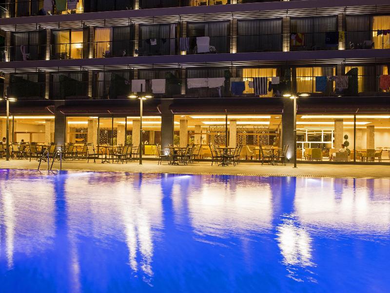 cheap resort hotels in Turkey to Spend holiday with family