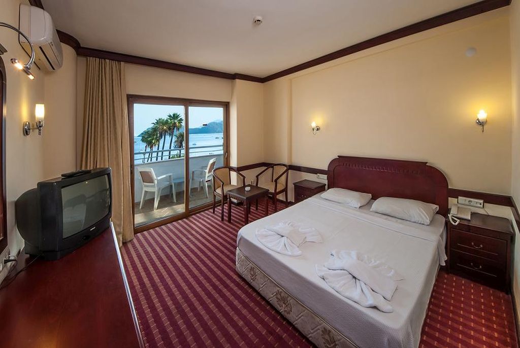 cheap resort hotels to Spend holiday with family