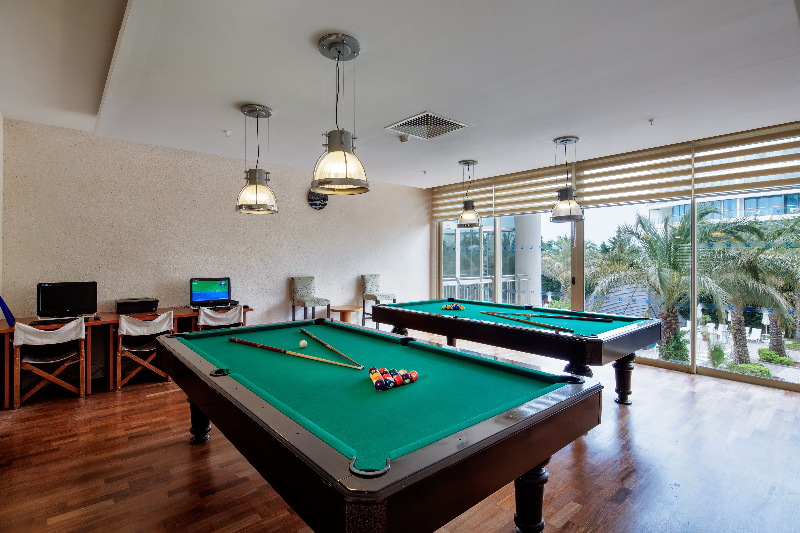 cheap resort hotels to Spend holiday with family