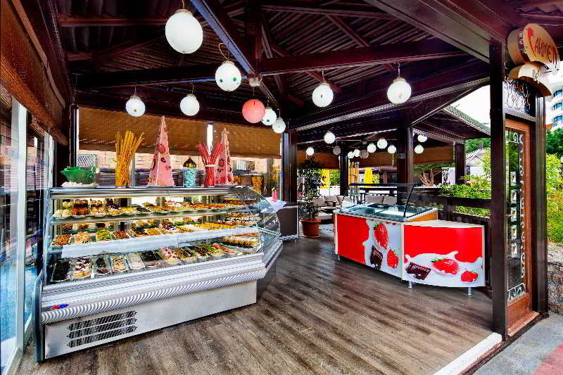 cheap resort hotels to Spend holiday with family