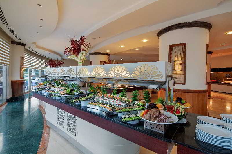 cheap resort hotels to Spend holiday with family