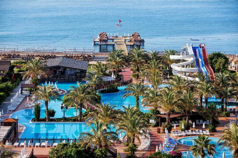 cheap resort hotels to Spend holiday with family