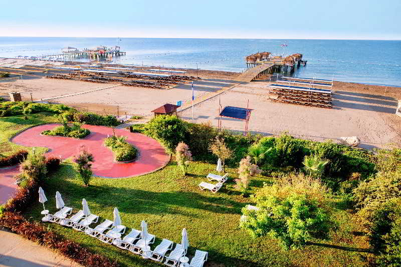 cheap resort hotels to Spend holiday with family