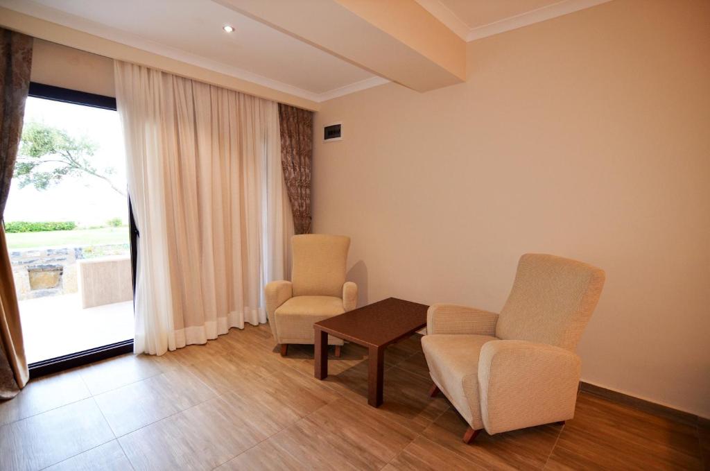 cheap resort hotels to Spend holiday with family