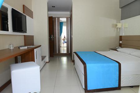 cheap resort hotels to Spend holiday with family