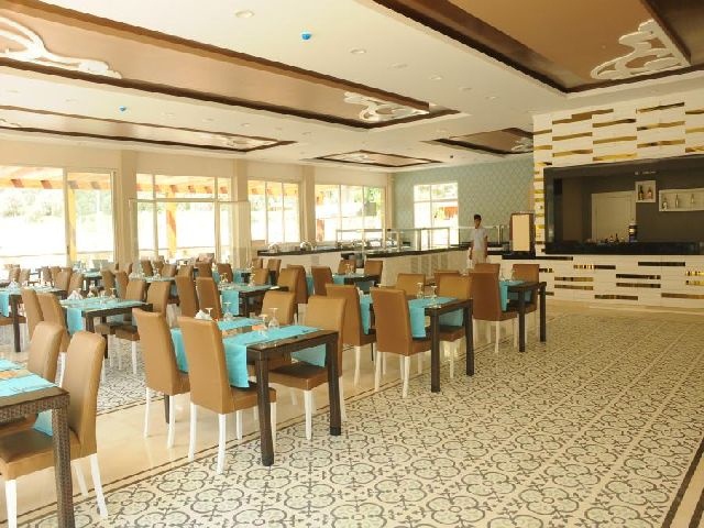 cheap resort hotels to Spend holiday with family