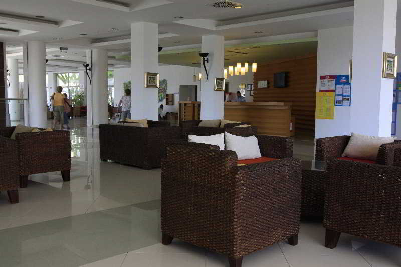 cheap resort hotels to Spend holiday with family