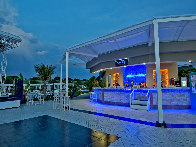 cheap resort hotels to Spend holiday with family