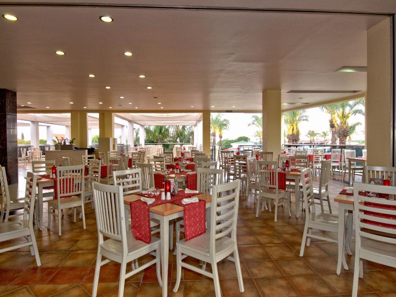 cheap resort hotels to Spend holiday with family