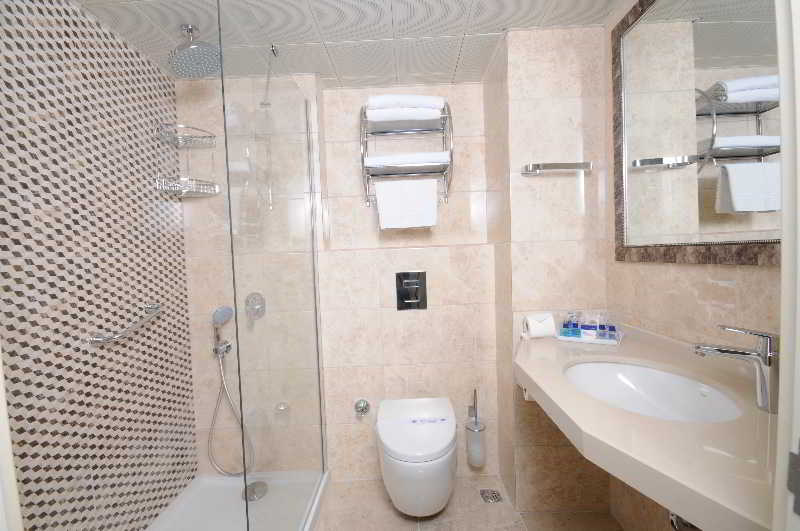 cheap resort hotels to Spend holiday with family