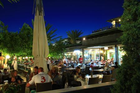 cheap resort hotels to Spend holiday with family