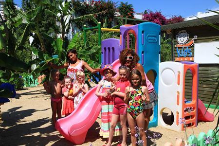 cheap resort hotels to Spend holiday with family