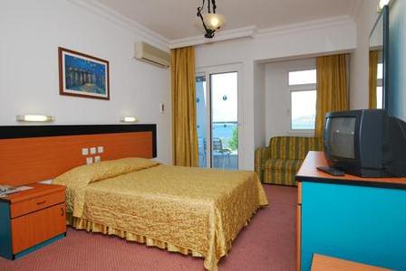 cheap resort hotels to Spend holiday with family