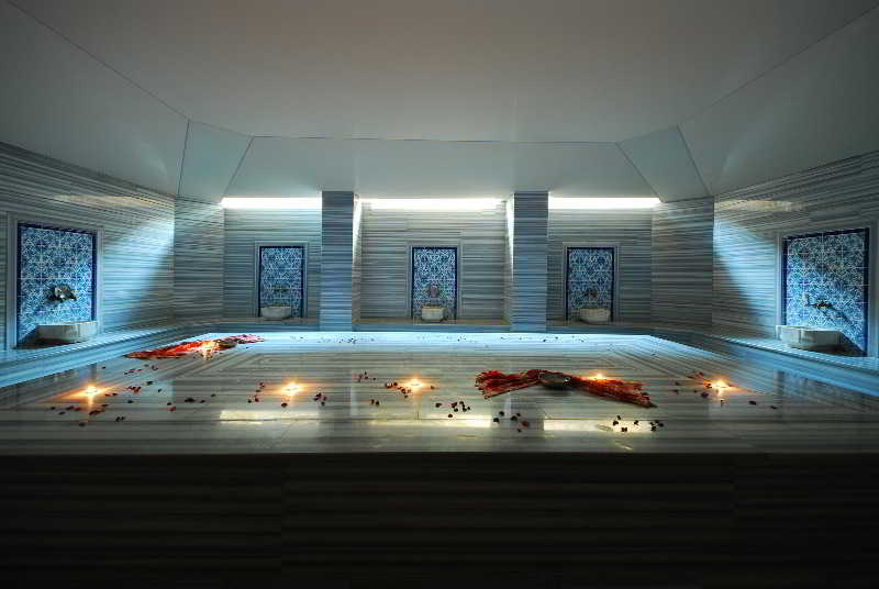 cheap resort hotels to Spend holiday with family