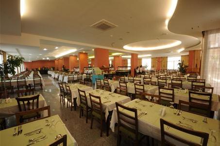 cheap resort hotels to Spend holiday with family