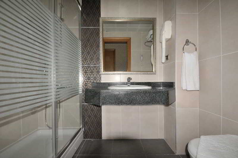 cheap resort hotels to Spend holiday with family