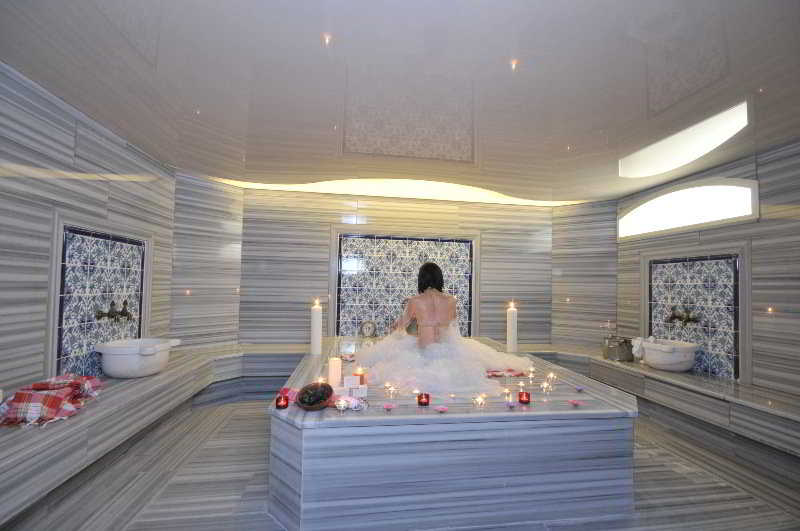 cheap resort hotels to Spend holiday with family