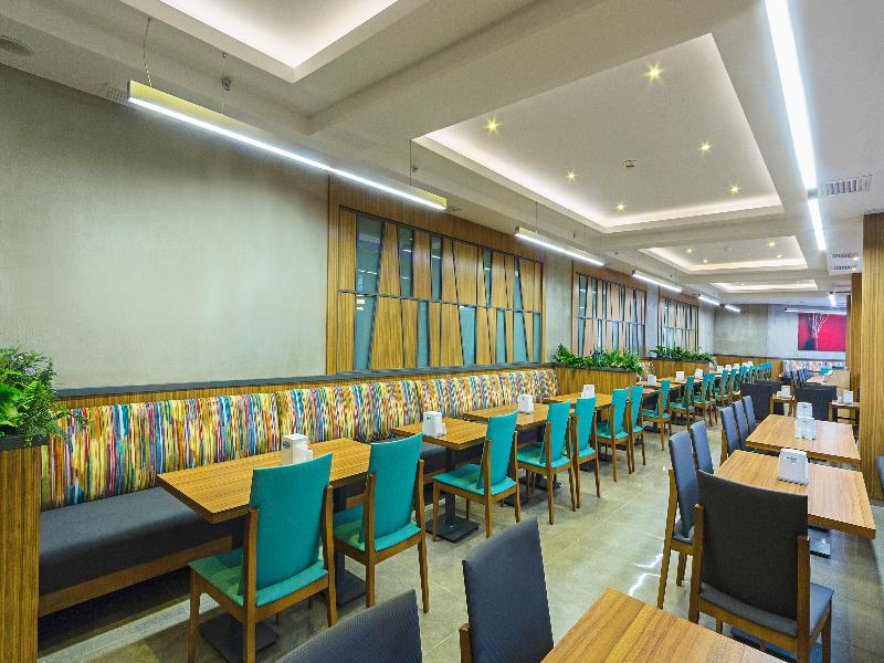 cheap resort hotels to Spend holiday with family