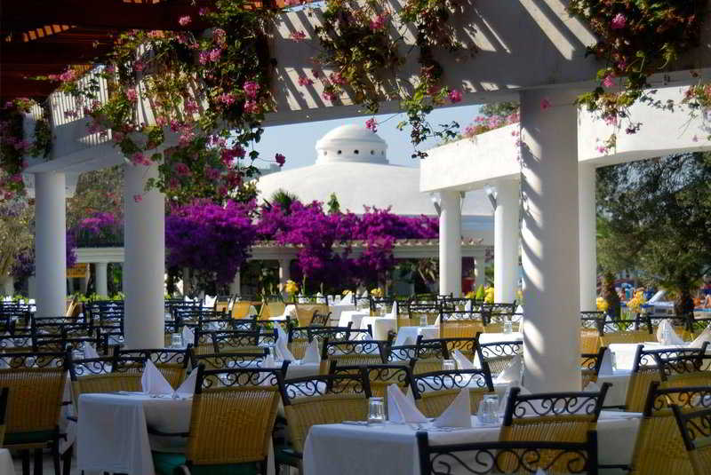 cheap resort hotels to Spend holiday with family