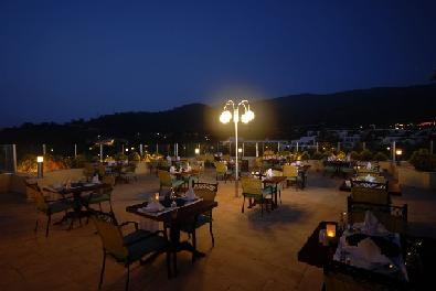 cheap resort hotels to Spend holiday with family