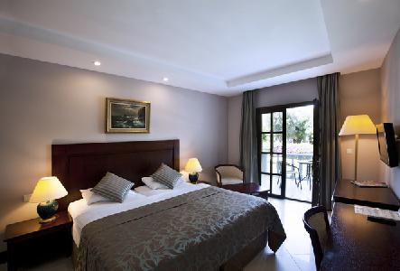 cheap resort hotels to Spend holiday with family