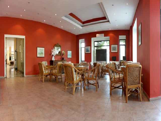 cheap resort hotels to Spend holiday with family