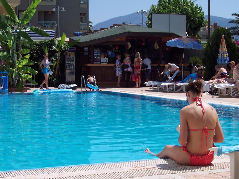 cheap resort hotels to Spend holiday with family