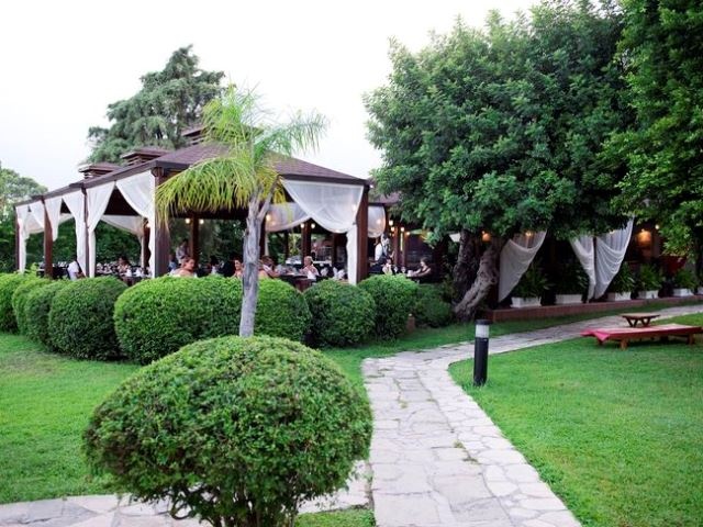 cheap resort hotels to Spend holiday with family