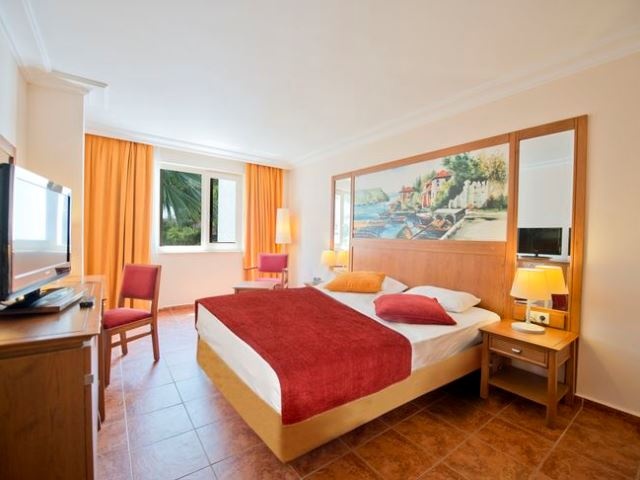 cheap resort hotels to Spend holiday with family