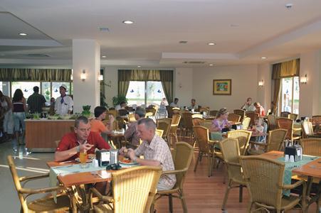 cheap resort hotels to Spend holiday with family