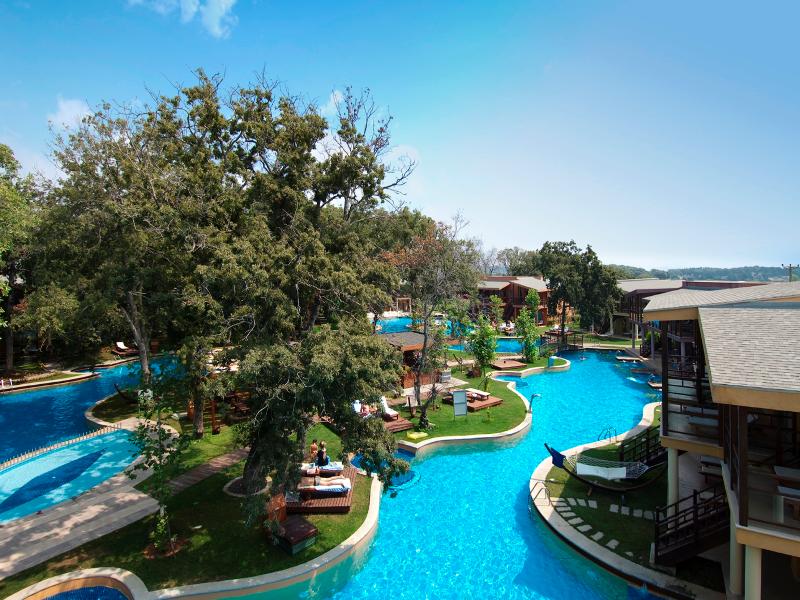 cheap resort hotels to Spend holiday with family