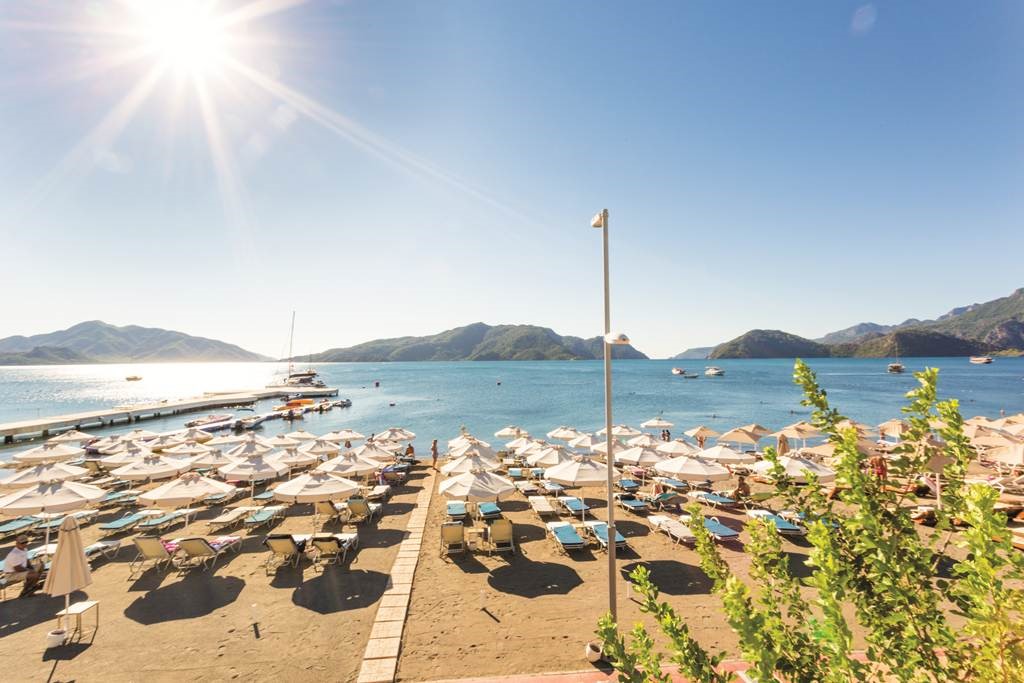 cheap resort hotels to Spend holiday with family