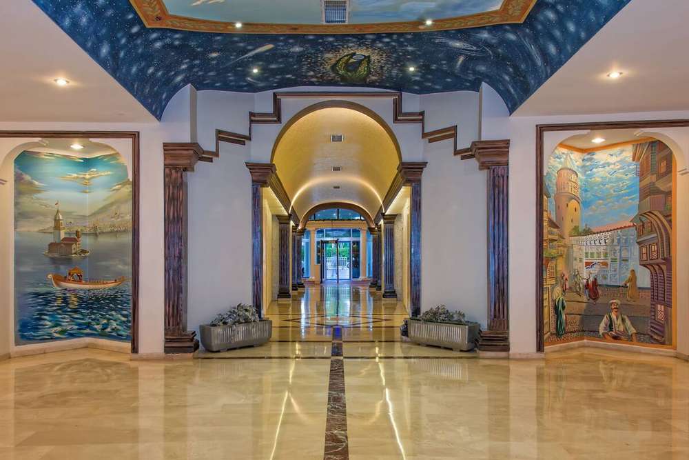 cheap resort hotels to Spend holiday with family