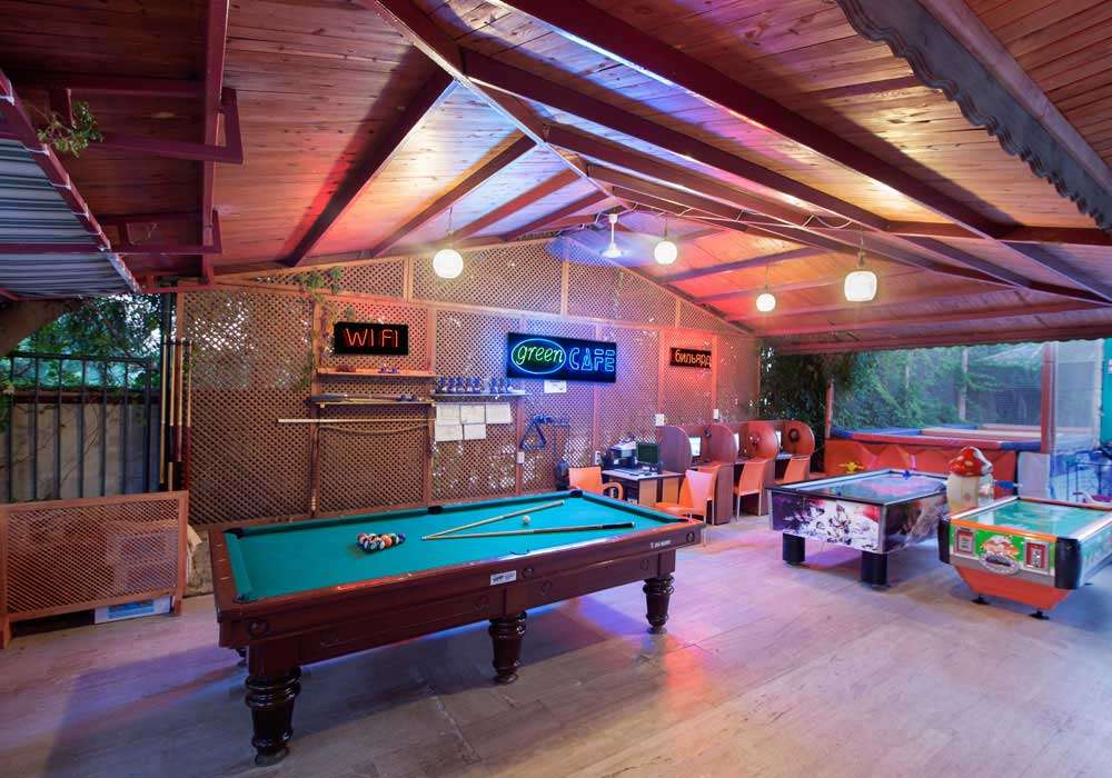 cheap resort hotels to Spend holiday with family